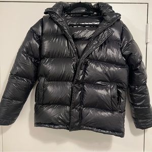 Aritzia black super puff